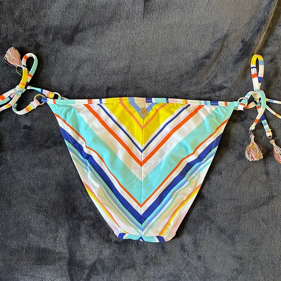 Nannette Lenore Amalfi Coast Bikini Set 👙🏝️ - Picture 7 of 13